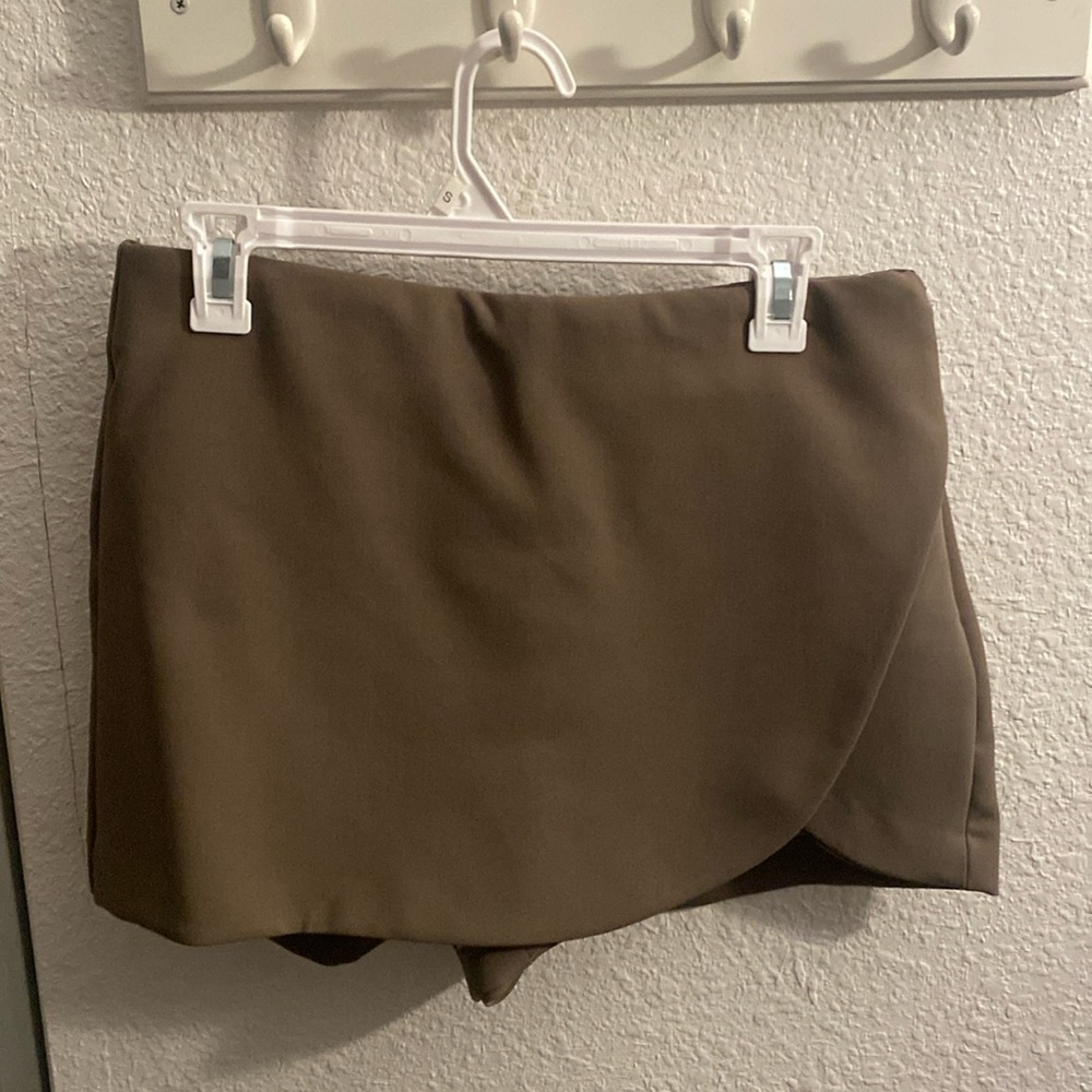 Zara Asymmetric Taupe Skort